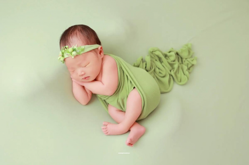 柳林宝宝边吃边拉正常吗